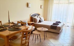 Santa Marina Holiday Village - Coral Star